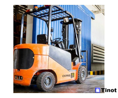 Компания «Склад22» предлагает вам услуги грузового автотранспорта различного тоннажа и кубатуры.