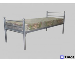 Кровати с металлическими сетками и боковушками
