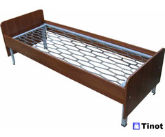Практичные кровати из металла